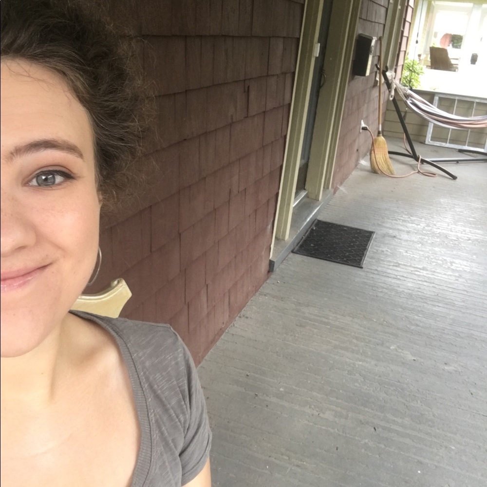 Meet your Posher, Katie
